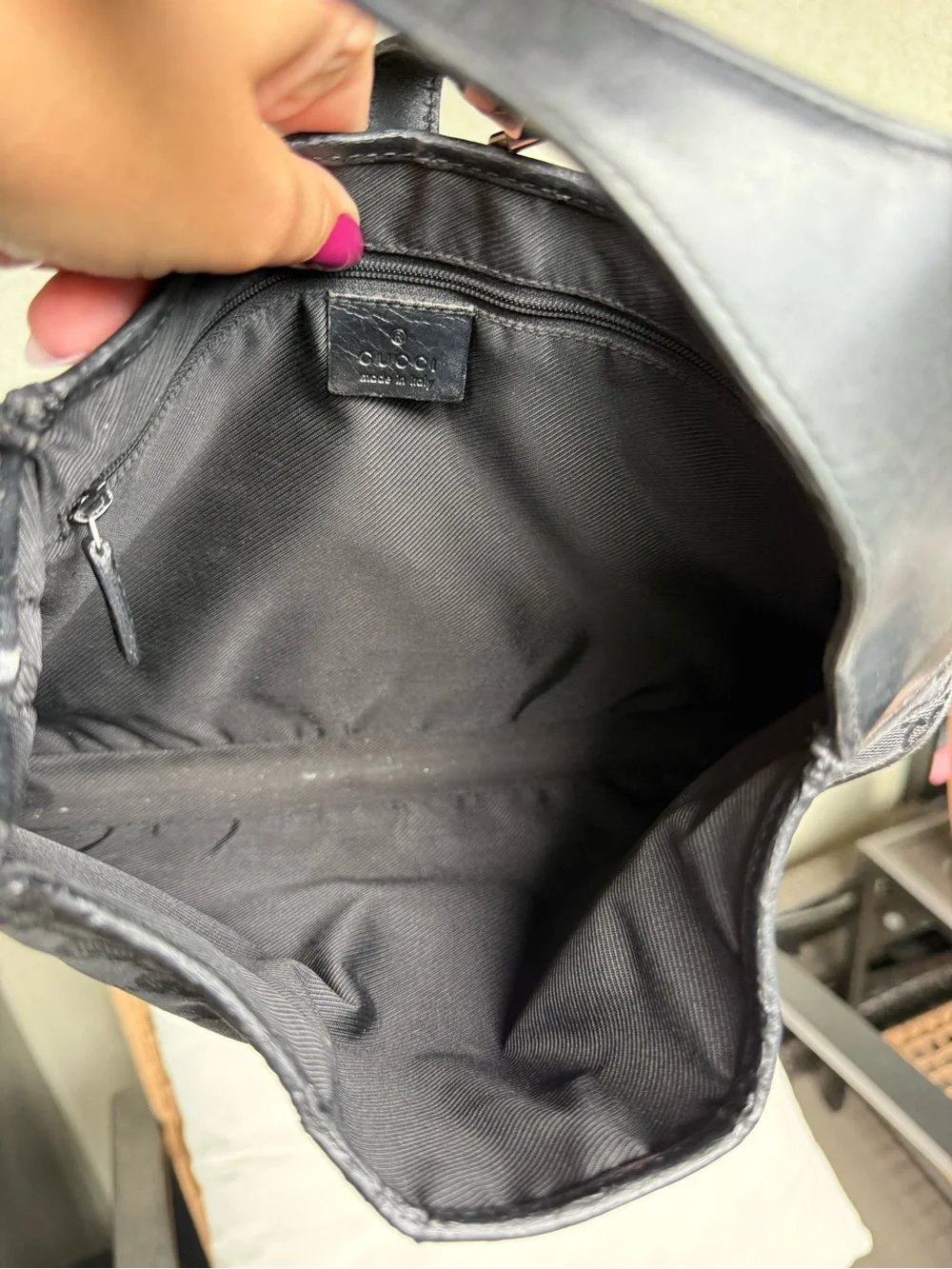 Black Vintage Gucci Jackie Logo Shoulder Bag